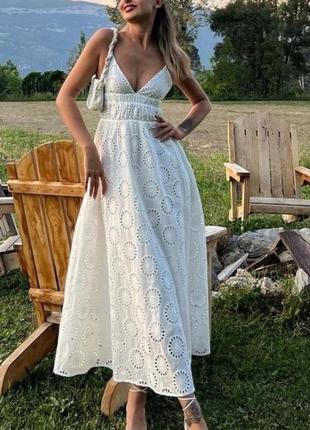 Платье сарафан прошва с голой спиной миди клеш колокольчик розлетайка белое класика1 фото