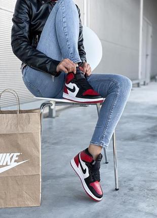 Жіночі кросівки nike air jordan 1 retro high red black white /женские кроссовки найк аир джордан8 фото