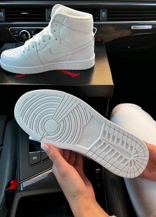 Жіночі кросівки nike air jordan high black & white топ якість10 фото