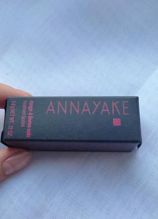 Annayake lipstick mat treatment

помада для губ

у відтінку 108 червоний матовий3 фото