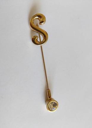Оригінальна брошка золотого кольору.  англія