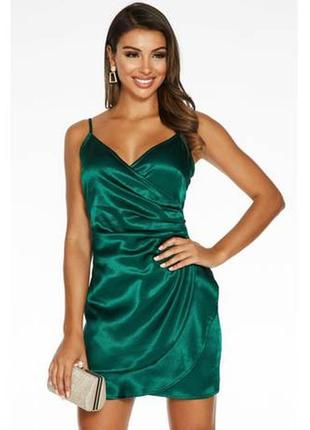 Сукня атласна смарагдова на запах плаття зелене2 фото