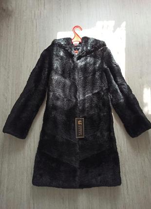 Шуба з нутрії нова