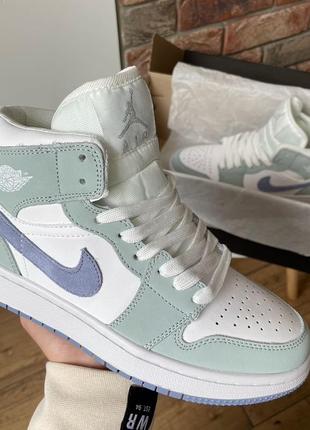 Жіночі високі шкіряні кросівки nike air jordan 1 retro mid «grey wolf»#найк