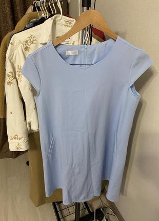 Сукня небесного кольору