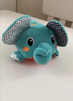 Игрушка музыкальная двигающийся слонёнок