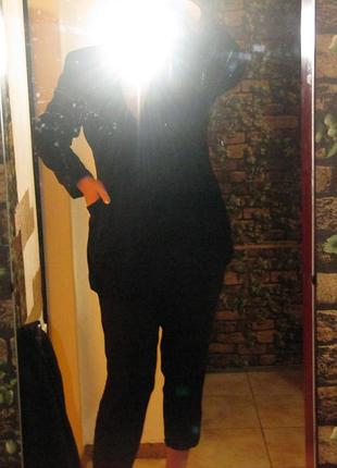 Пиджакк оксамитовий 48-50 розміру.