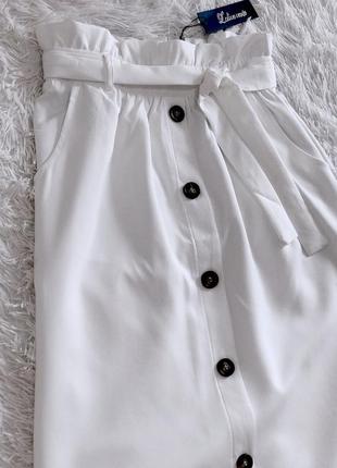Белая стильная юбка с пуговицами lovive verte