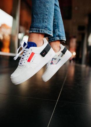 Кросівки жіночі nike air force 1 type 354 white blue red

/ женские кроссовки найк аир форс3 фото