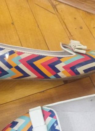 Туфлі, балетки