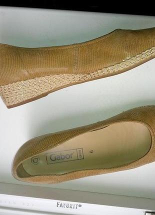 Гарні шкіряні еспадрільї, туфлі з лазерним принтом,39-39,5 розм(полномерный),gabor.5 фото