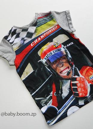 Кольорова футболка