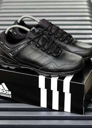 Чоловічі кросівки adida