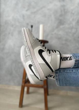 Чоловічі високі шкіряні кросівки nike air jordan 1 #найк6 фото