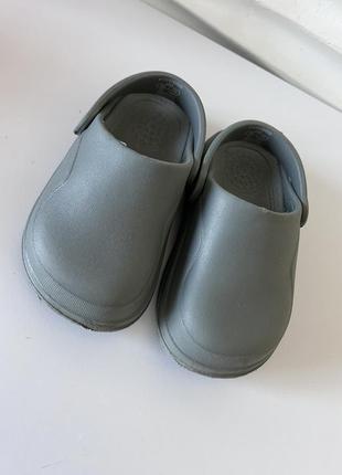 Crocs zara