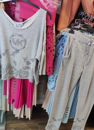 Костюм бренд,последний,шок цена.