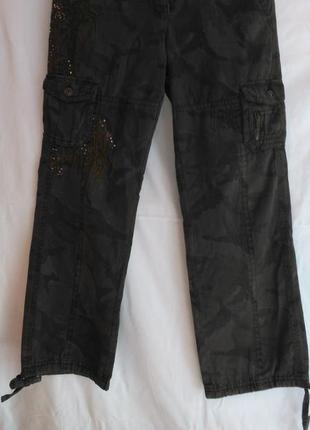 Супер модняжные фирменные женские военные брюки  "river island"