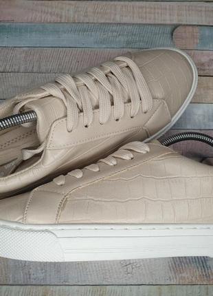 Кросівки avon