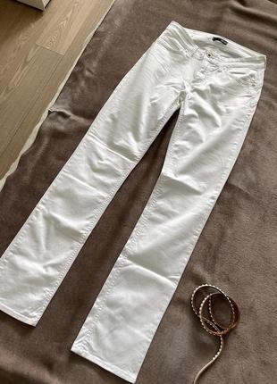 Білі джинси luijo