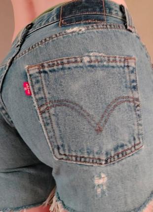 Стильні джинсові шорти levi's xs-s8 фото