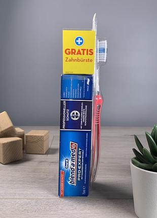 " зубна паста  blend-a-med+oral-b щітка середньої жорсткості. прострочена.оригінал."