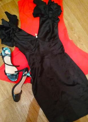 Шикарное чёрное черное короткое платье атласное1 фото