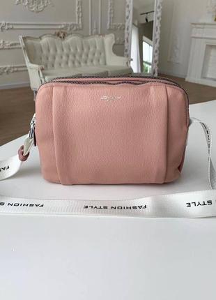 Зручна та дуже функіональна сумочка на широкому ремені