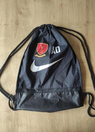 Фирменная спортивная сумка рюкзак  nike, оригинал,10 l.1 фото
