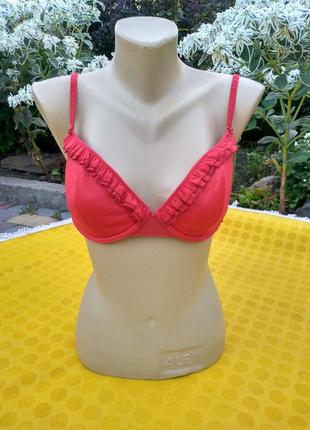 Цікавий бюстгалтер george