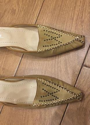 Новые кожаные шлёпанцы размер 38