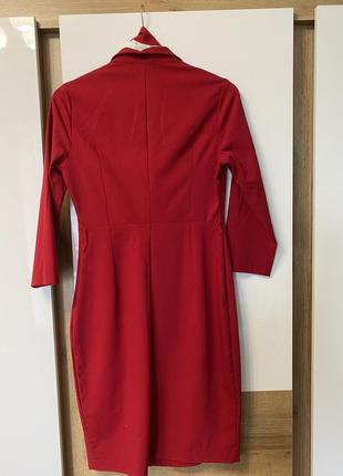 Плаття червоного кольору2 фото