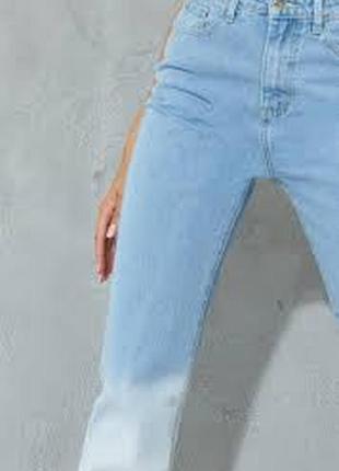 Блакитні прямі джинси з ефектом амбре.3 фото