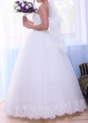 Ніжна весільна сукня xs-s