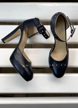 Шкіряні темно-сині туфлі босоніжки hobbs італія1 фото