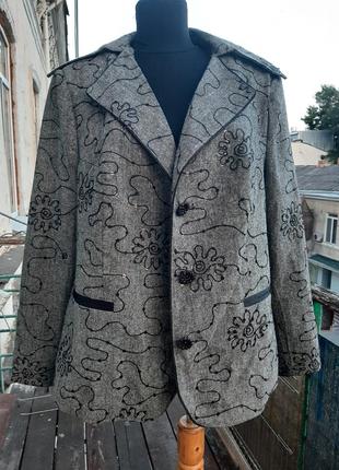 Піджак класичний жіночий вишивка паєтки гудзик пуговиці сірий теплий жакет