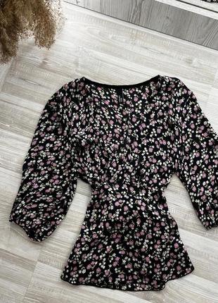 Міла блуза у квіти ✨