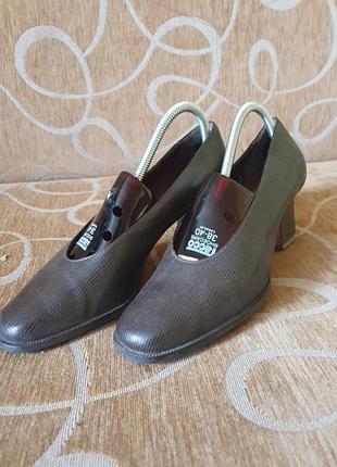 Туфлі коричневі вінтажні