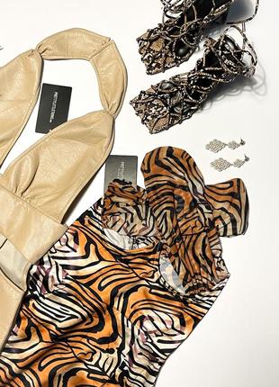 🌿нова легка сукня тигрового принту, бренду prettylittlething 🌿5 фото