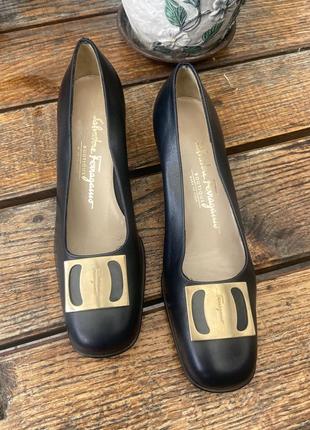 Туфлі човники long salvatore ferragamo