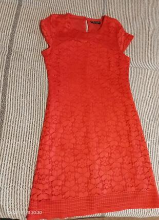 Мереживна червона сукня1 фото