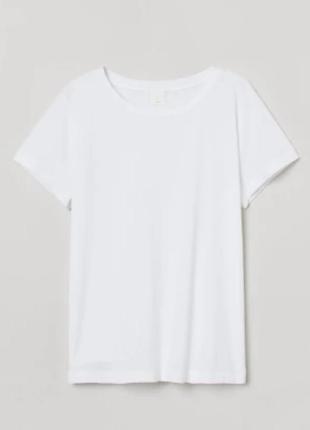 Базова біла футболка м1 фото