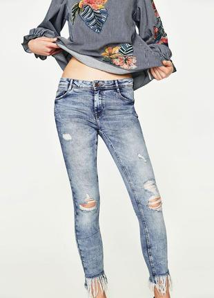 Рваные джинсы от zara, 38р, оригинал, испания2 фото