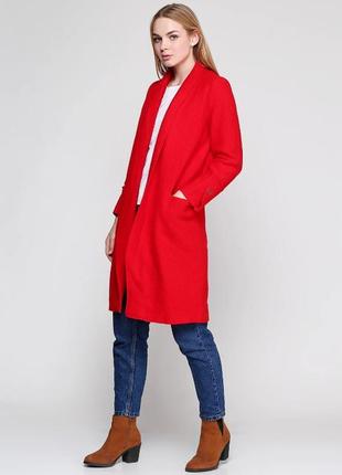 Червоне демісезонне пальто zara
