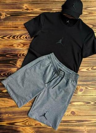 Чоловічий спортивний комплект костюм jordan чоловіча футболка з шортами jordan синій набір детальніше: