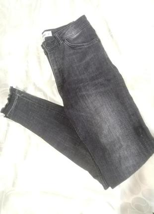 Джинси денім темно-сірі mango denim & tees soho