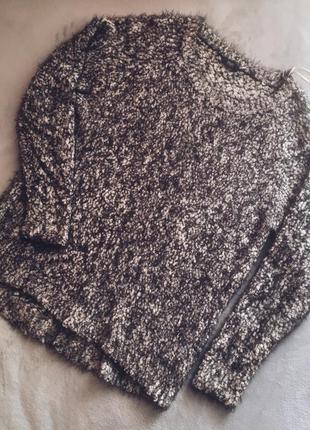 Пушистая кофта, свитер серый от  f&f / свитер травка черно белый1 фото