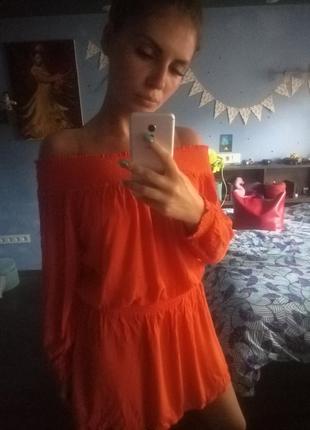 Ярко-оранжевое платье3 фото