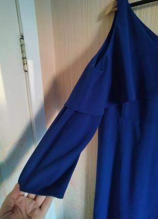 Сукня з воланом відкриті плечі3 фото