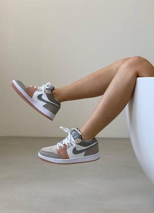 Жіночі кросівки nike air jordan retro 1 low beige white grey / жіночі кросівки найк аїр джордан