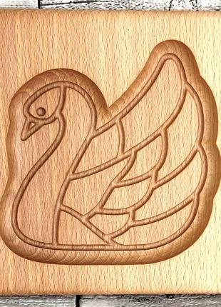 Пряничная доска сказочный лебедь деревянная размер 14 *13 * 2см. форма для формования пряников